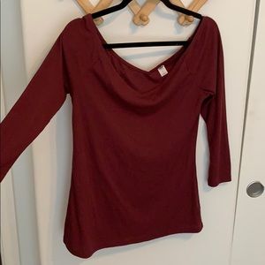 Off The Shoulder Ripped Mid Sleeve